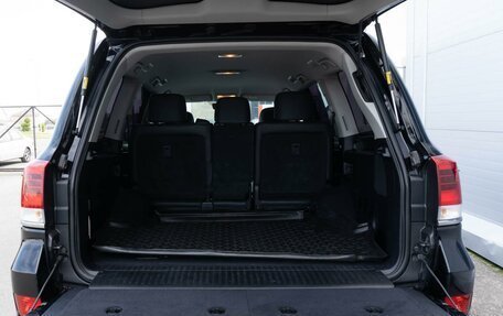 Toyota Land Cruiser 200, 2016 год, 4 550 000 рублей, 27 фотография
