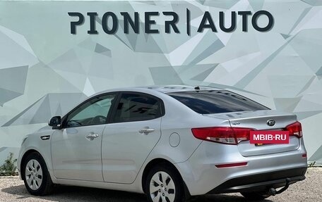 KIA Rio III рестайлинг, 2015 год, 865 000 рублей, 6 фотография