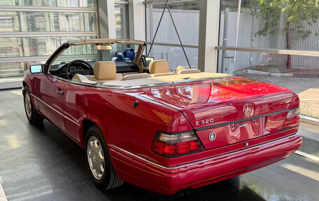 Mercedes-Benz E-Класс, 1994 год, 9 990 000 рублей, 4 фотография