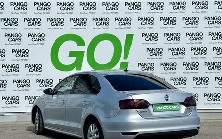 Volkswagen Jetta VI, 2011 год, 679 000 рублей, 4 фотография