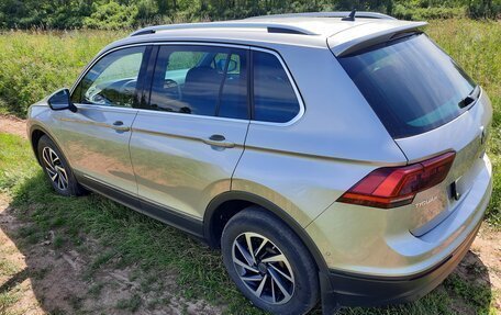 Volkswagen Tiguan II, 2018 год, 2 490 000 рублей, 6 фотография