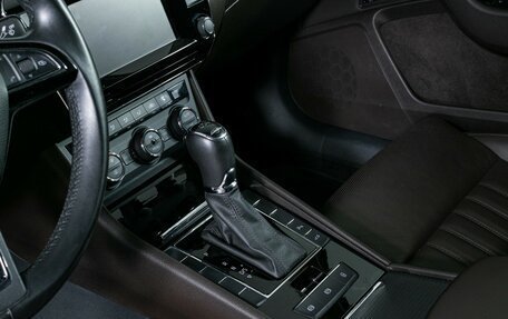 Skoda Superb III рестайлинг, 2015 год, 2 260 000 рублей, 17 фотография