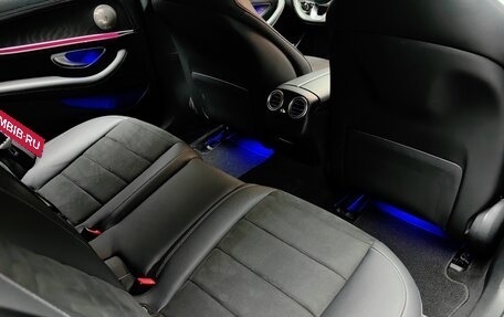 Mercedes-Benz E-Класс, 2019 год, 3 550 000 рублей, 21 фотография