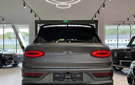 Bentley Bentayga I, 2025 год, 29 800 000 рублей, 2 фотография