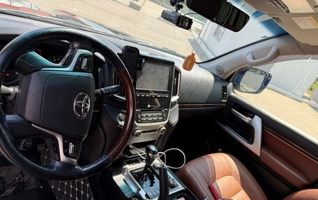 Toyota Land Cruiser 200, 2016 год, 5 100 000 рублей, 4 фотография