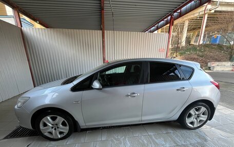 Opel Astra J, 2011 год, 845 000 рублей, 3 фотография