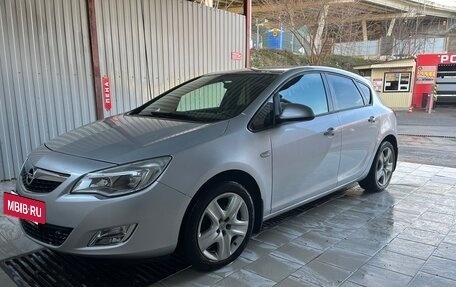 Opel Astra J, 2011 год, 845 000 рублей, 4 фотография