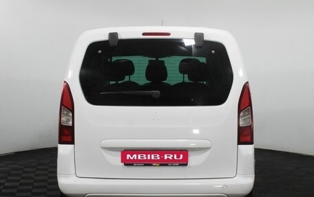 Peugeot Partner II рестайлинг 2, 2018 год, 1 040 000 рублей, 7 фотография