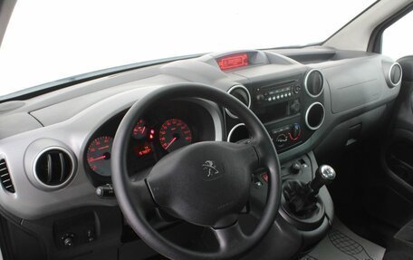 Peugeot Partner II рестайлинг 2, 2018 год, 1 040 000 рублей, 15 фотография