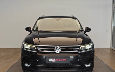 Volkswagen Tiguan II, 2020 год, 2 190 000 рублей, 2 фотография