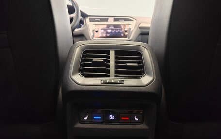 Volkswagen Tiguan II, 2020 год, 2 190 000 рублей, 19 фотография