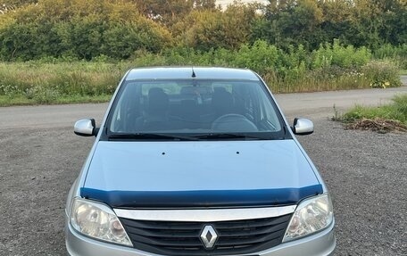 Renault Logan I, 2013 год, 590 000 рублей, 2 фотография