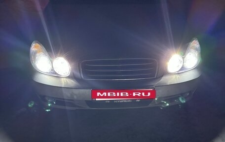 Hyundai Sonata IV рестайлинг, 2004 год, 495 000 рублей, 3 фотография