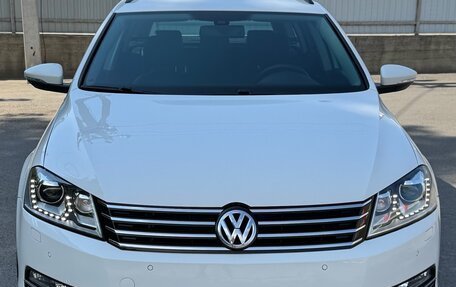 Volkswagen Passat B7, 2014 год, 1 800 000 рублей, 2 фотография