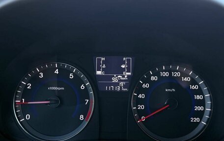 Hyundai Solaris II рестайлинг, 2016 год, 960 000 рублей, 9 фотография