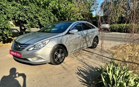 Hyundai Sonata VI, 2010 год, 1 260 000 рублей, 10 фотография
