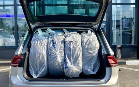 Volkswagen Tiguan II, 2020 год, 2 900 000 рублей, 10 фотография
