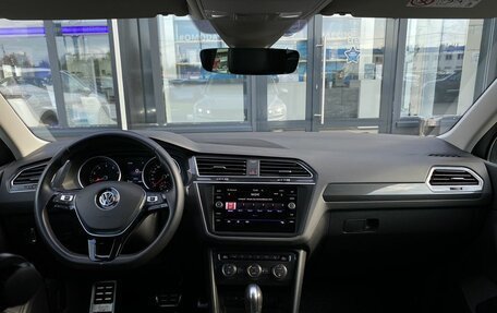 Volkswagen Tiguan II, 2020 год, 2 900 000 рублей, 12 фотография