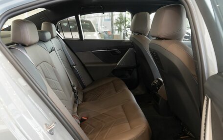 BMW 5 серия, 2024 год, 10 700 000 рублей, 20 фотография