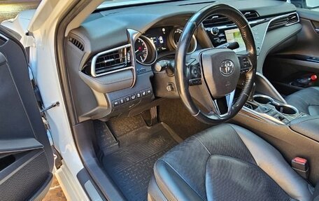 Toyota Camry, 2019 год, 3 000 000 рублей, 7 фотография