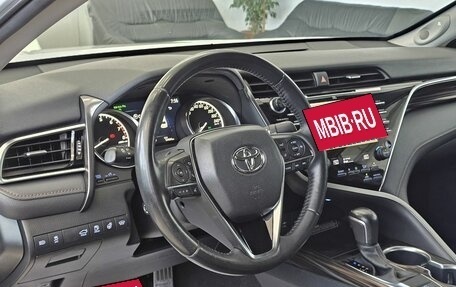 Toyota Camry, 2020 год, 3 399 000 рублей, 13 фотография
