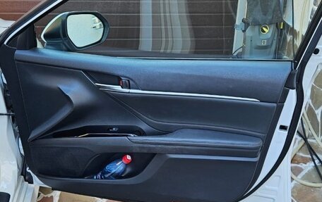 Toyota Camry, 2019 год, 3 000 000 рублей, 13 фотография