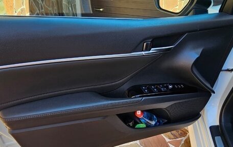 Toyota Camry, 2019 год, 3 000 000 рублей, 12 фотография