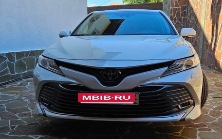 Toyota Camry, 2019 год, 3 000 000 рублей, 3 фотография