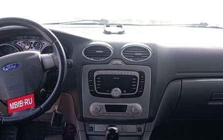 Ford Focus II рестайлинг, 2011 год, 800 000 рублей, 2 фотография