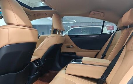 Lexus ES VII, 2021 год, 3 836 000 рублей, 8 фотография
