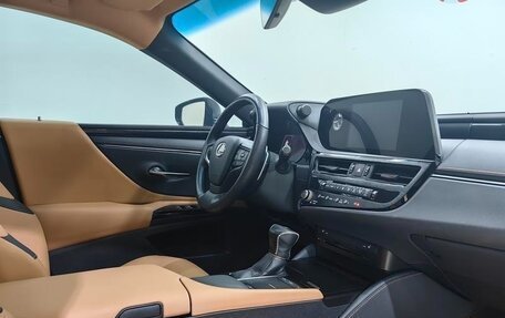 Lexus ES VII, 2021 год, 3 836 000 рублей, 19 фотография