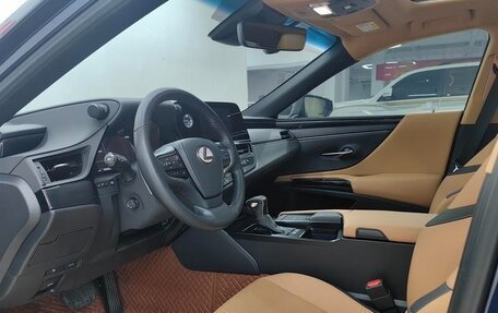 Lexus ES VII, 2021 год, 3 836 000 рублей, 20 фотография
