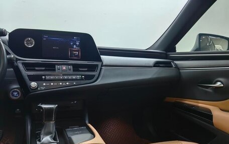 Lexus ES VII, 2021 год, 3 836 000 рублей, 16 фотография