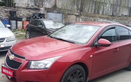 Chevrolet Cruze II, 2010 год, 720 000 рублей, 3 фотография