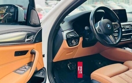 BMW 5 серия, 2021 год, 3 037 000 рублей, 8 фотография