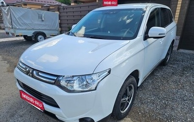 Mitsubishi Outlander III рестайлинг 3, 2013 год, 1 490 000 рублей, 1 фотография
