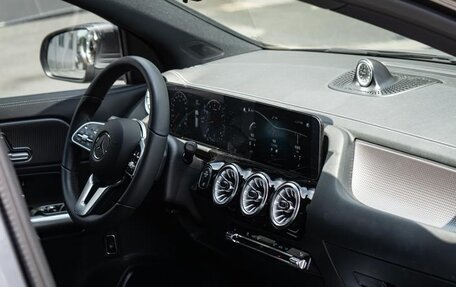Mercedes-Benz GLA, 2022 год, 2 298 000 рублей, 11 фотография