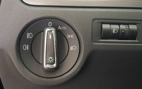 Skoda Rapid I, 2018 год, 1 295 000 рублей, 8 фотография