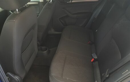 Skoda Rapid I, 2018 год, 1 295 000 рублей, 17 фотография