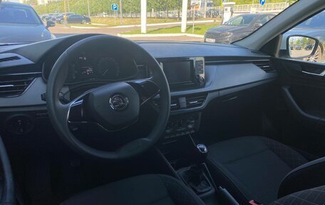 Skoda Rapid II, 2020 год, 1 350 000 рублей, 6 фотография