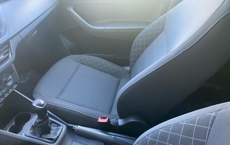 Skoda Rapid II, 2020 год, 1 350 000 рублей, 14 фотография