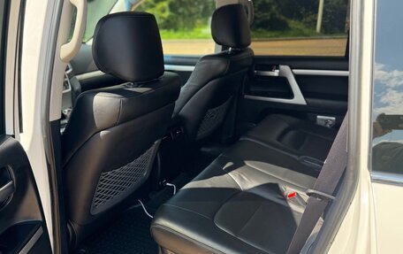 Toyota Land Cruiser 200, 2016 год, 4 870 000 рублей, 11 фотография