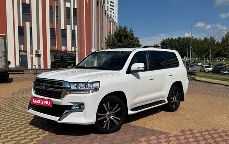 Toyota Land Cruiser 200, 2016 год, 4 870 000 рублей, 6 фотография