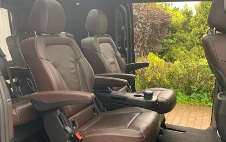 Mercedes-Benz V-Класс, 2018 год, 5 300 000 рублей, 10 фотография