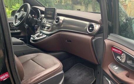Mercedes-Benz V-Класс, 2018 год, 5 300 000 рублей, 11 фотография