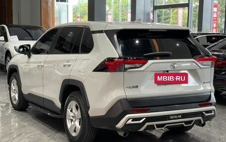 Toyota RAV4, 2022 год, 2 249 682 рублей, 15 фотография