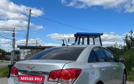 Chevrolet Cruze II, 2010 год, 365 000 рублей, 2 фотография