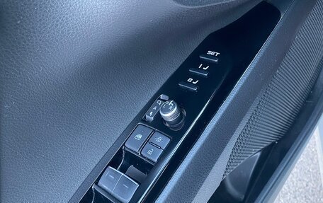 Toyota Camry, 2023 год, 3 750 000 рублей, 15 фотография