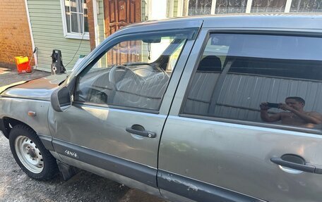 Chevrolet Niva I рестайлинг, 2005 год, 205 000 рублей, 2 фотография
