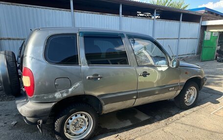 Chevrolet Niva I рестайлинг, 2005 год, 205 000 рублей, 10 фотография